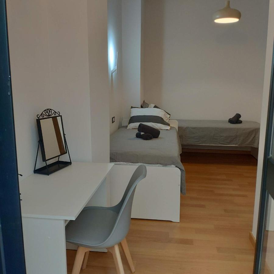 Unique Apartment In Malaga City Center With Pool Exterior photo